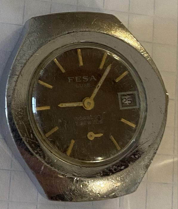 Relógio Fesa, mecânico.
