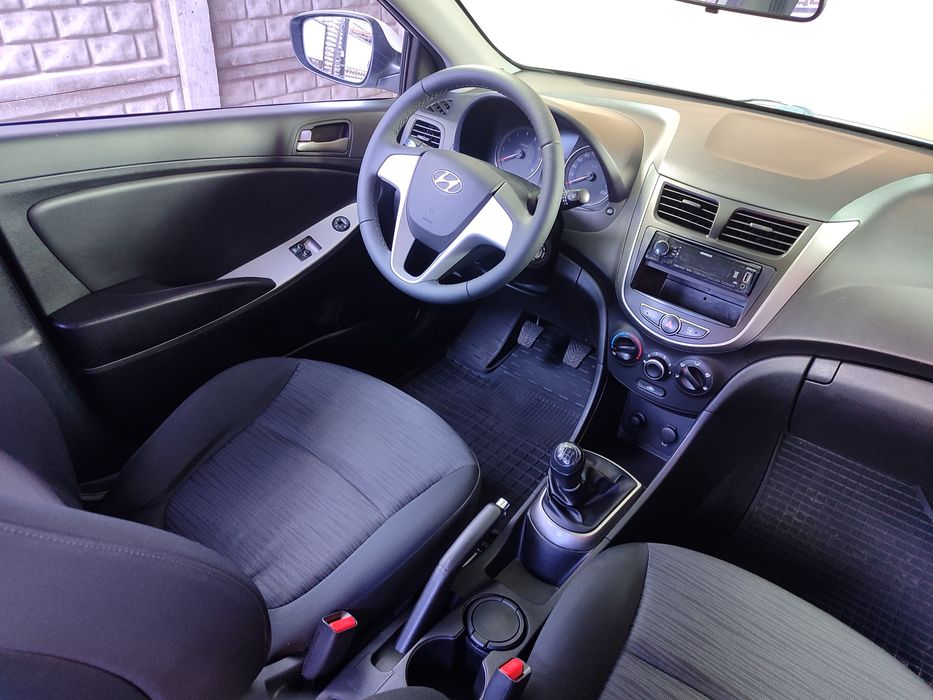 Hyundai accent 1,4 офіційний