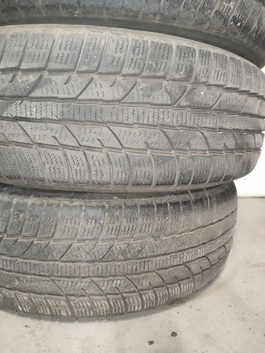Całe koła z oponami zimowymi. Zetex
