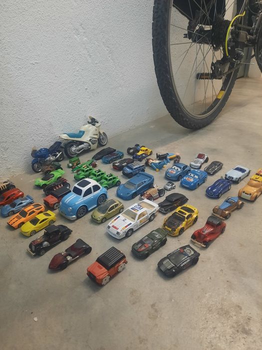 Carrinhos em miniatura