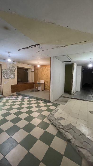 Продам нежилое помещение на Салтовке
