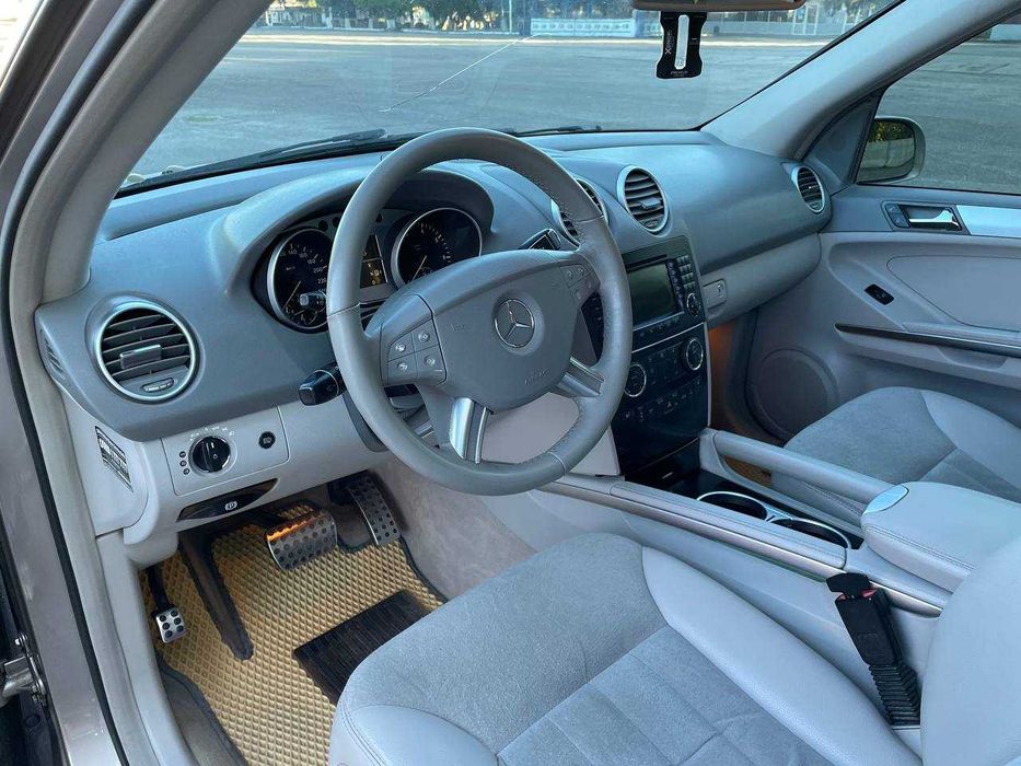 Mercedes-Benz ML350 4Matic