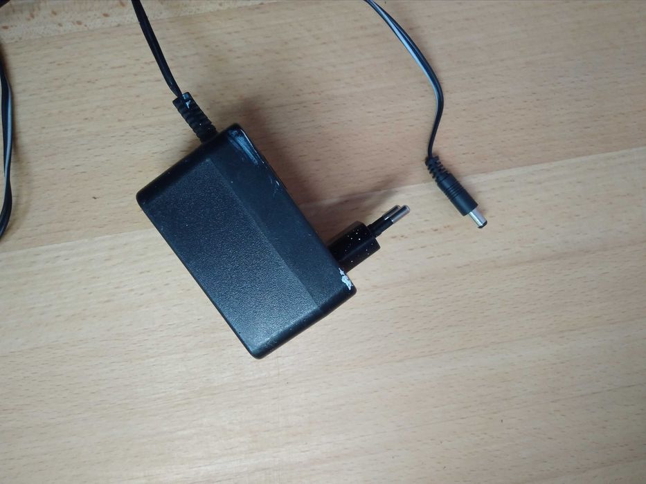 Zasilacz ładowarka do monitora komputera