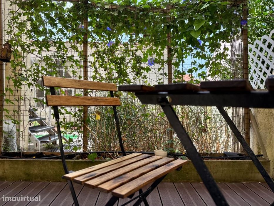 Apartamento com 1 quartos - localizado em Campolide Lisbon