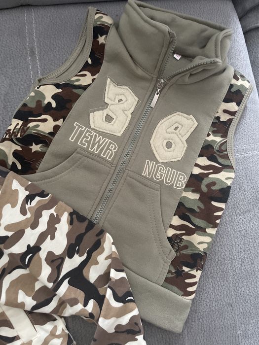 Nowy dres 4 latka plus bezrekawnik