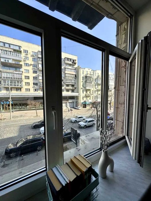 Здається в оренду 2-кімнатна квартира в центрі Києва