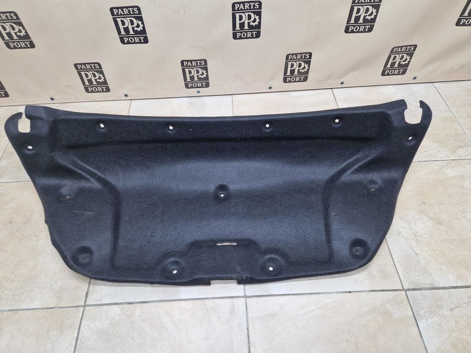 Обшивка крышки багажника Toyota Camry 70 2018 2019 2020 2021 2022 2023