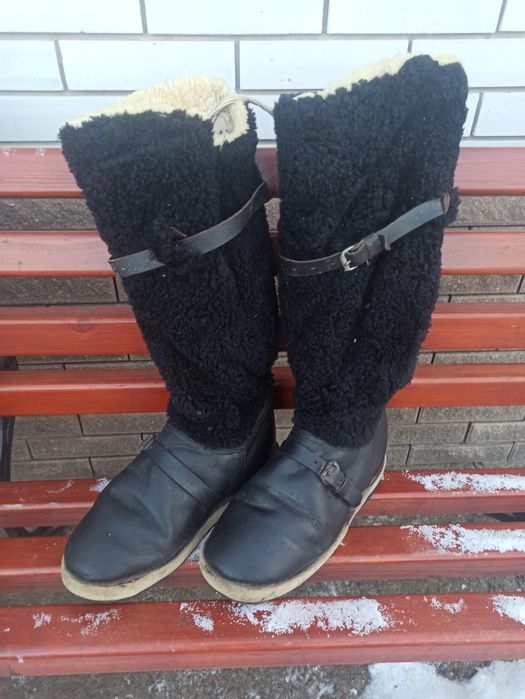 Унти з натуральної овчини