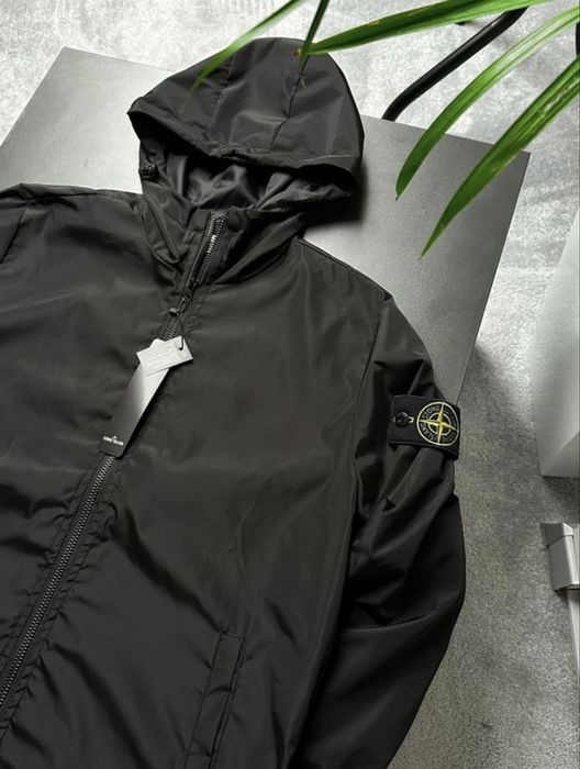Stone Island GORE-TEX — чоловіча вітровка куртка