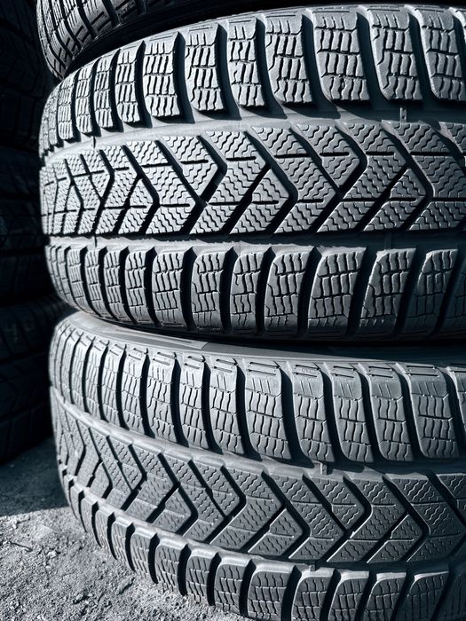 255 45 19 Pirelli Sottozero 3 Шумка 80% 2023 Шини Зима