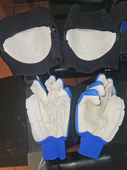 Luvas e Joelheiras Hoquei em Patins
