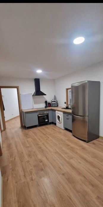 Arrenda-se Moradia T2 em Santa Clara (Coimbra)