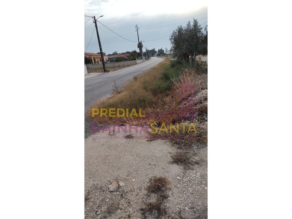 Terreno/ construção de moradias- Foros Salvaterra de Magos