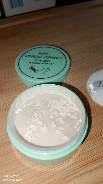 Puder Podkład mineralny matujący na cały dzień