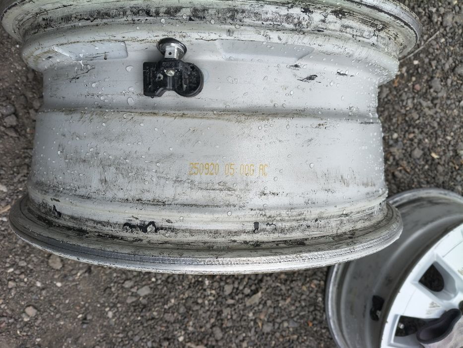 Felgi aluminiowe  16' 6x180 Maxus Deliver