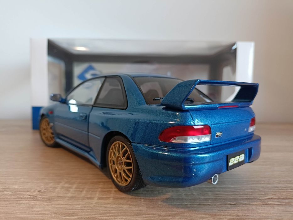Subaru Impreza 22B STI model w skali 1:18 Solido/otwierane elementy