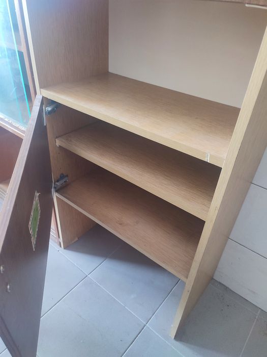 Oddam dwie szafki regał