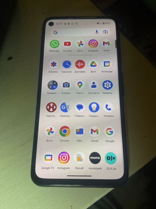 Телефон Pixel 4a