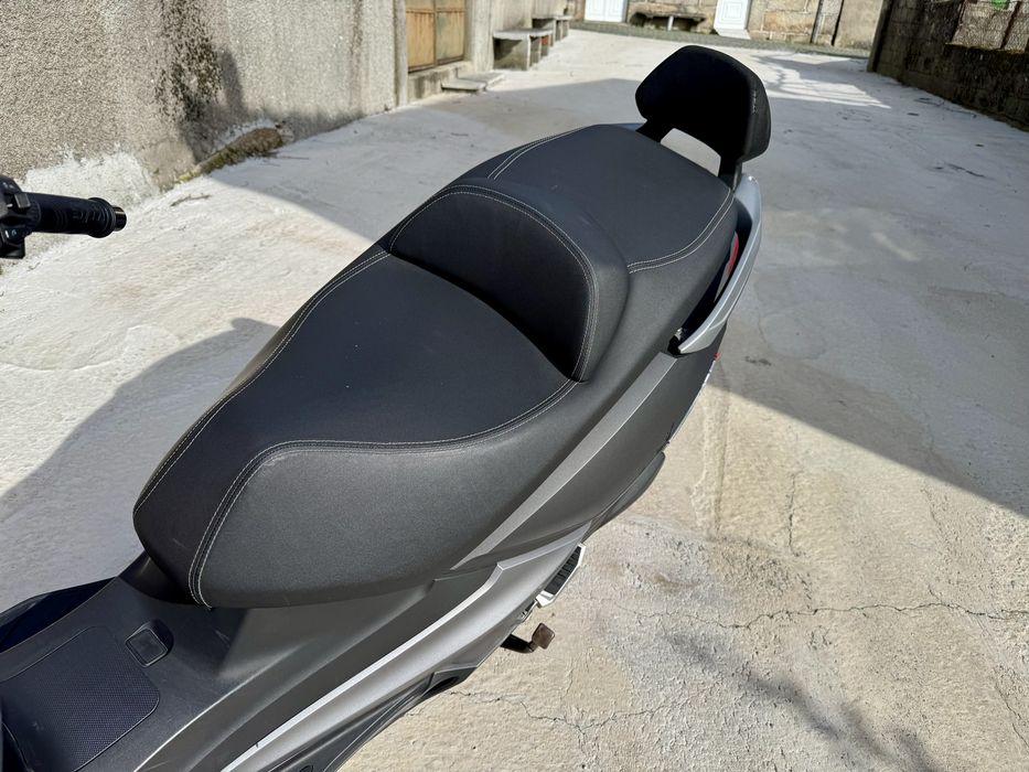 Scooter 125 SYM GTS 125i 2013