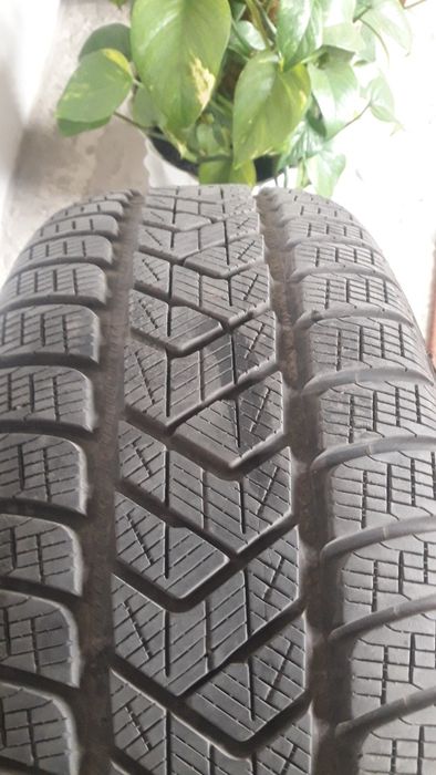 Продам дискі з резиною зима 235,65,р17.   5×114,3