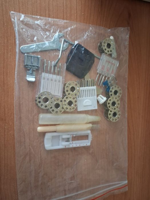 Máquina de costura elétrica