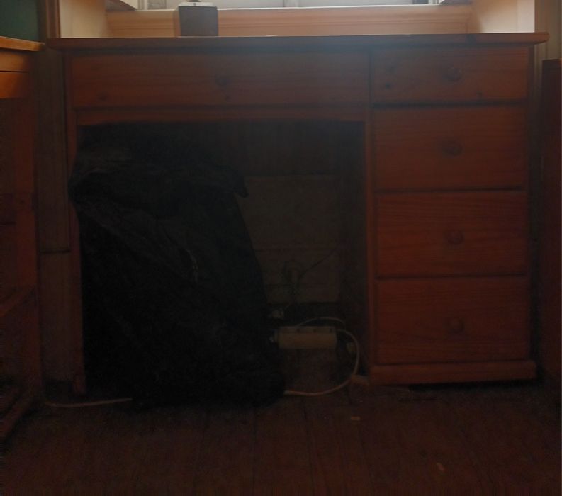 Secretaria madeira clara