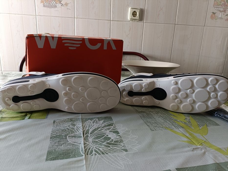 Crocs c/tira com palmilha Walksoft