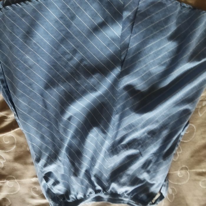 Vendo saia midi azul