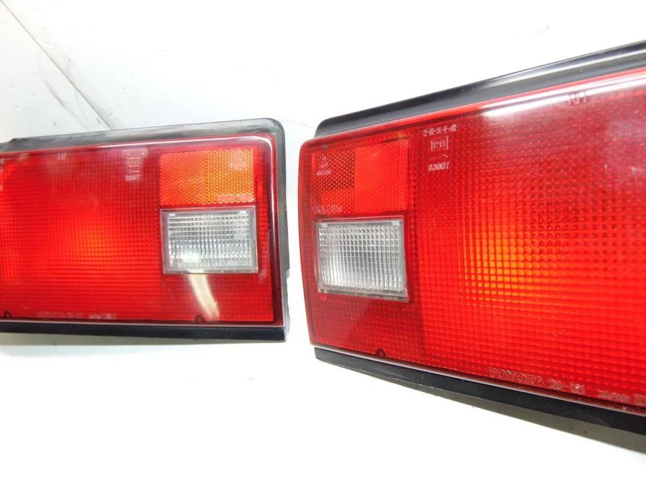 Toyota Carina ii farolins