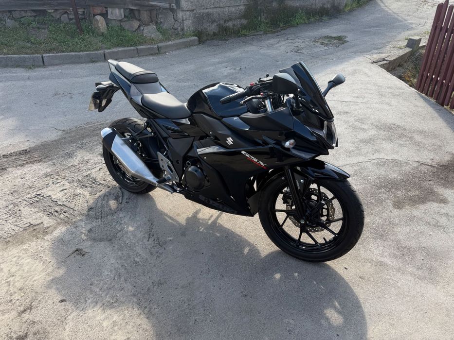 Suzuki GSX 250R