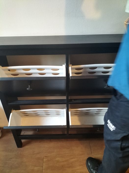 Sapateira Hemnes cor preta