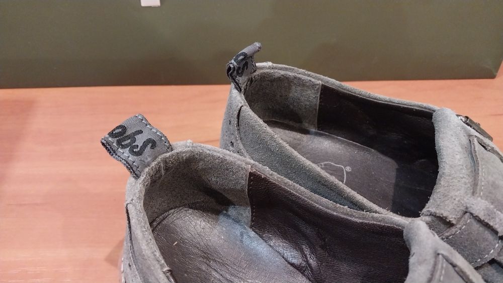 Продам женские кожаные демисезонные туфли  лофферы  монки  Snoobs