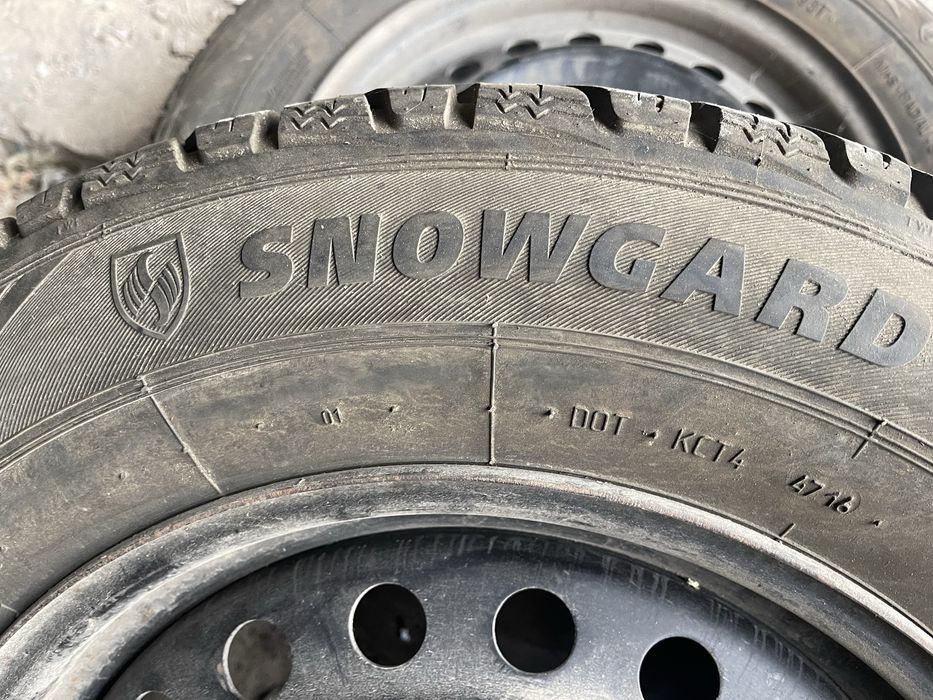Шины зима ROSAVA 215/65 r16