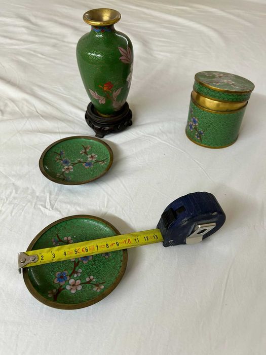 Peças decorativas em Cloisonné