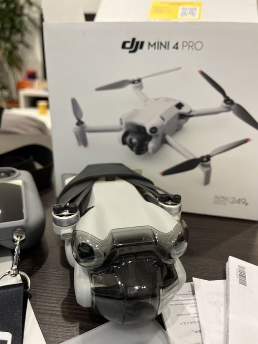 DJI Mini 4 Pro Flymore Combo - Garantia FNAC até Julho de 2028