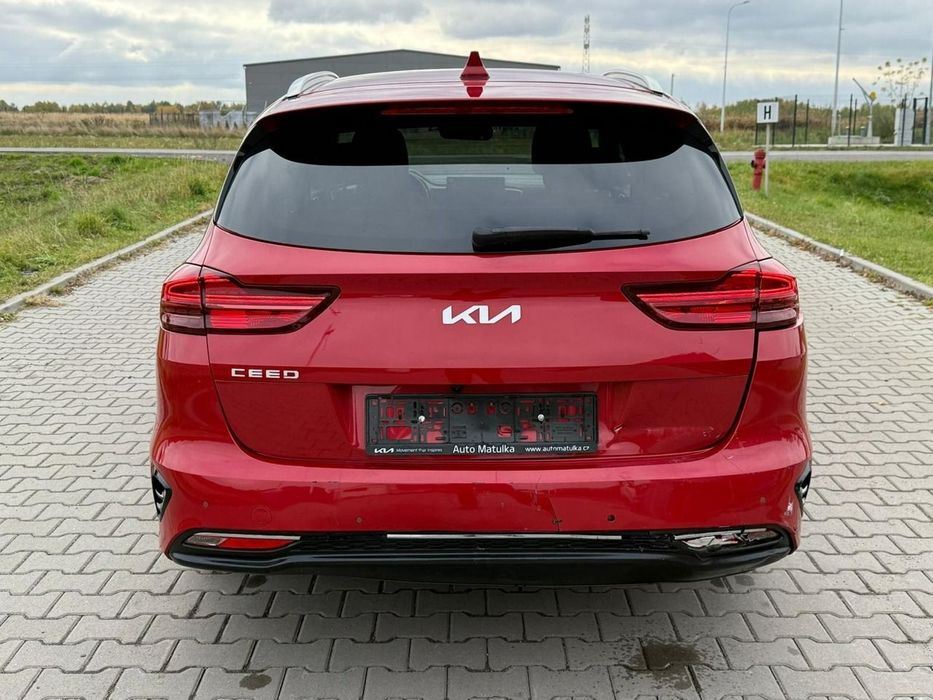 Kia Ceed BussinesLine*FullLed*GrzaneFotele*Kamera*SerwisAso*Carplay*Keyless*ACC
