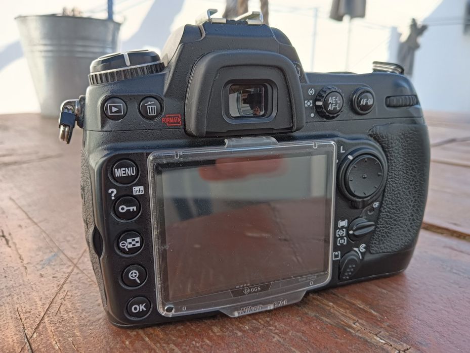 Máquina fotográfica Nikon D300