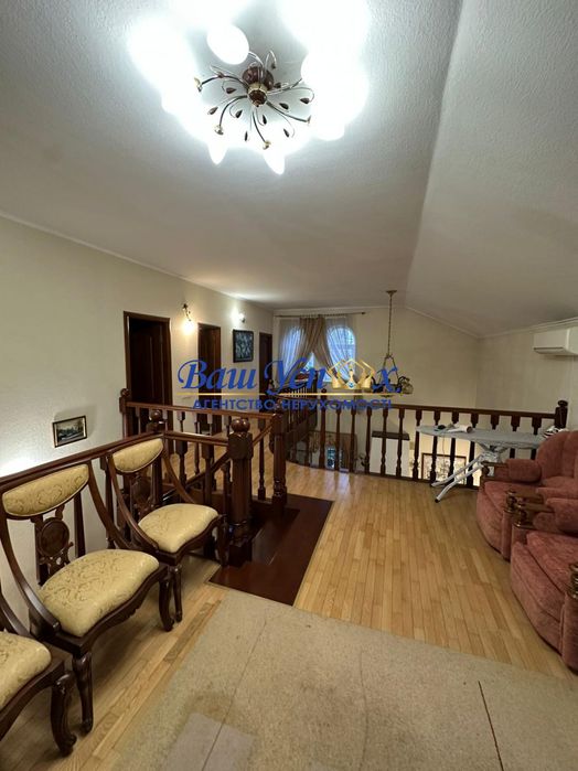 Продаж дома с выходом на реку Конча-Заспа ,дамба . село Козин