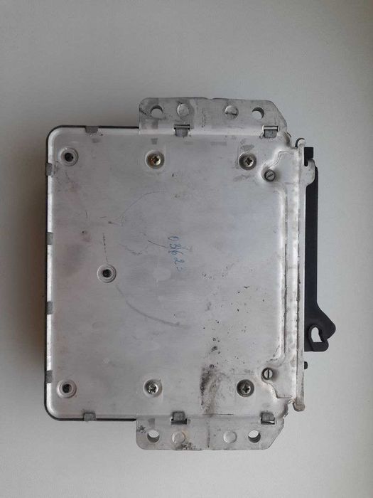 Блок управления двигателем Bosch 0261200157 BMW Е30