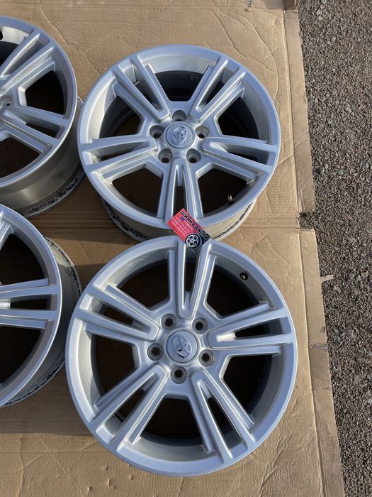 дискі 5x114.3 R17 Toyota corola camry avensis