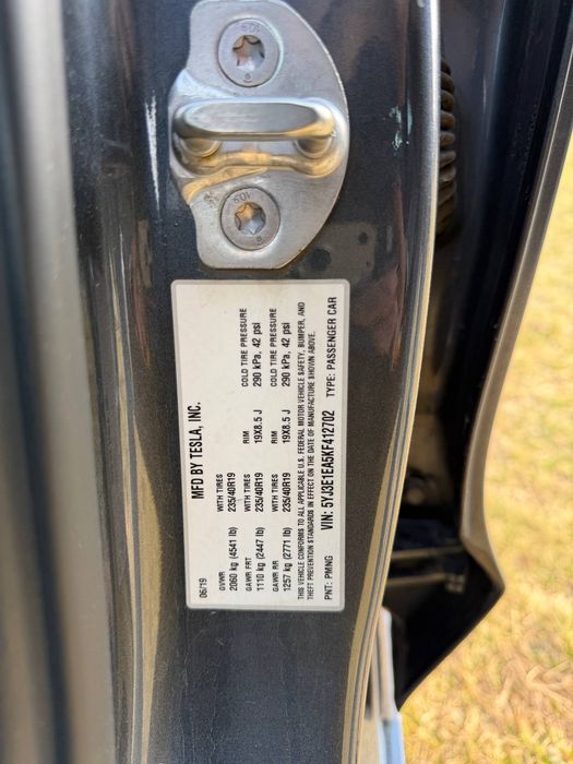 Tesla model 3 2019r