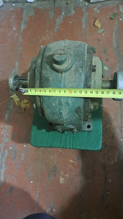 Редуктор черв'ячний