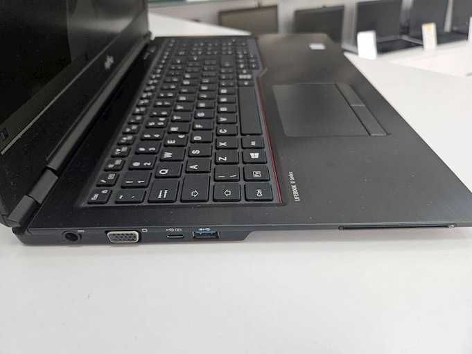 Laptop Fujitsu U758 Intel i5 Pamięć 16gb Dysk 256gb ssd Win11 Gw