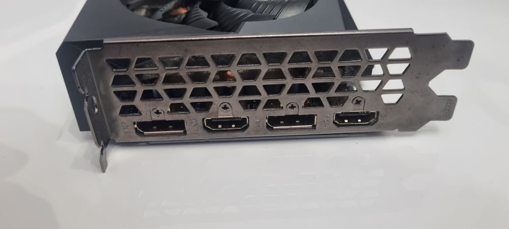 Gigabyte RTX 3060 Gaming OC 12GB używana do Minecrafta