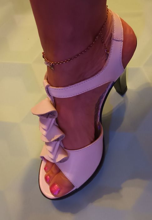 Buty szpilki sandały skóra naturalna całość biały kolor 37