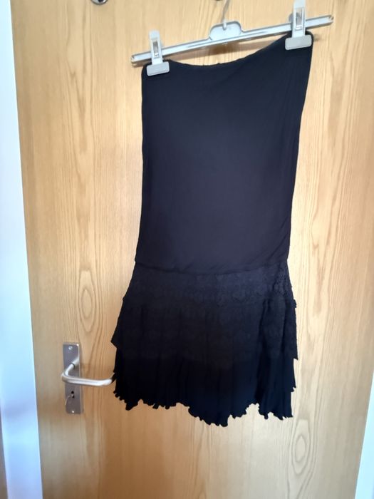 Vestido preto cai-cai