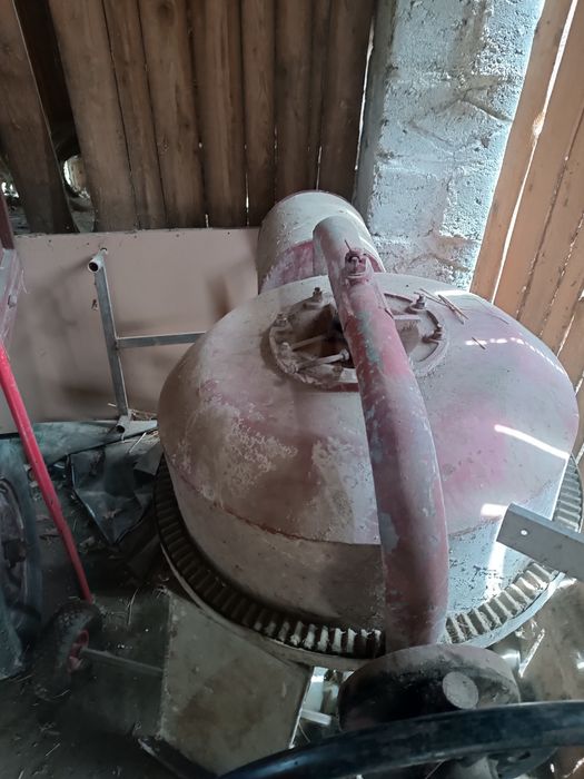 Używana Betoniarka 150L