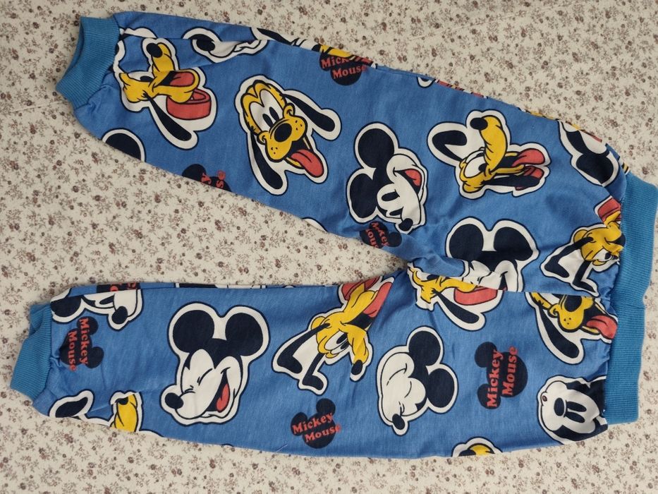 Nowe spodenki dresowe chłopięce r. 98
