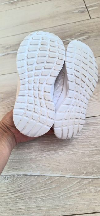 Кросівки на дівчинку р-р 27 Adidas Tensaur Run 2.0