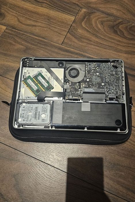 MacBook Pro A1278 Mid 2012 i5 8GB Ram Kingston 500GB HDD para peças